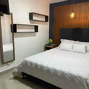  Apartamento 32 Confortable Apartamento Con Balcon En Laureles Estadio