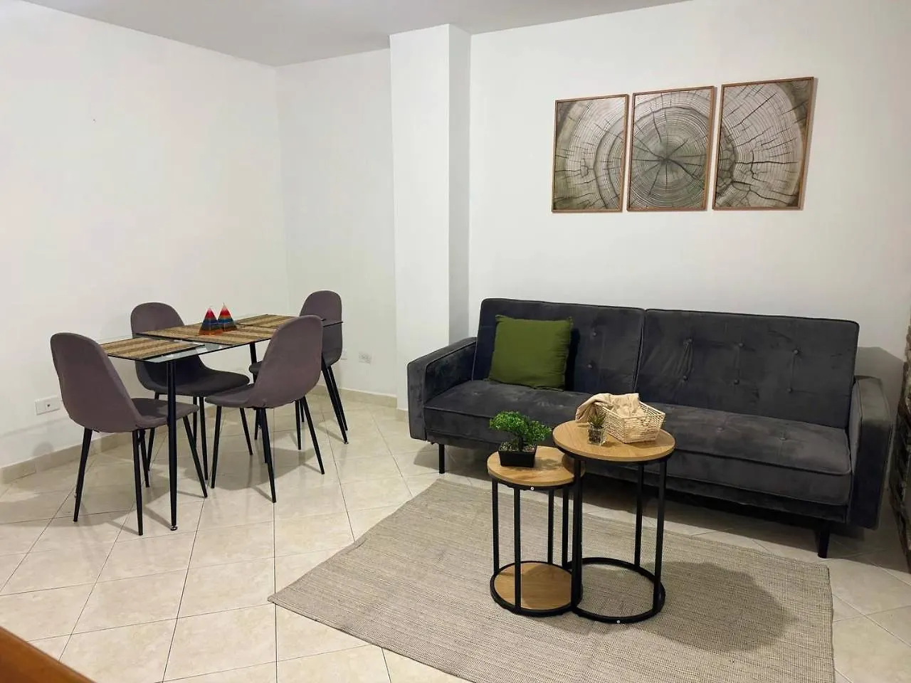 Apartamento Completo-Balcon Laureles-Estadio Hasta 6 Personas Medellín 0*,  Colombia